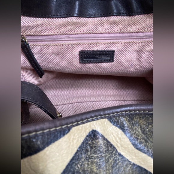 Dooney & Bourke Giraffe Print Belvedere Handbag Satchel Large Gently Used Rare - Picture 9 of 14